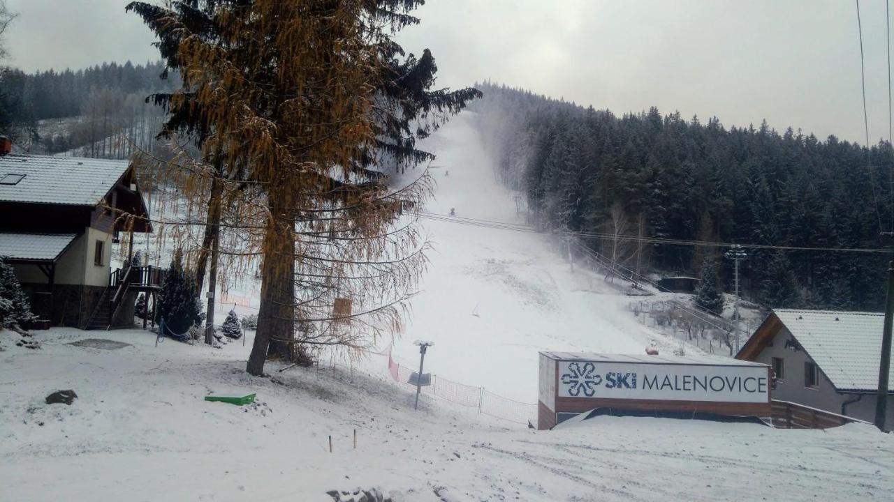 Chata Na Sjezdovce Malenovice  Buitenkant foto